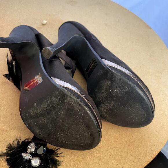 BKE Sole  Stiletto 4.5" platform 1" Size 7.5 Satin with Silver trim flower gems - Picture 11 of 13